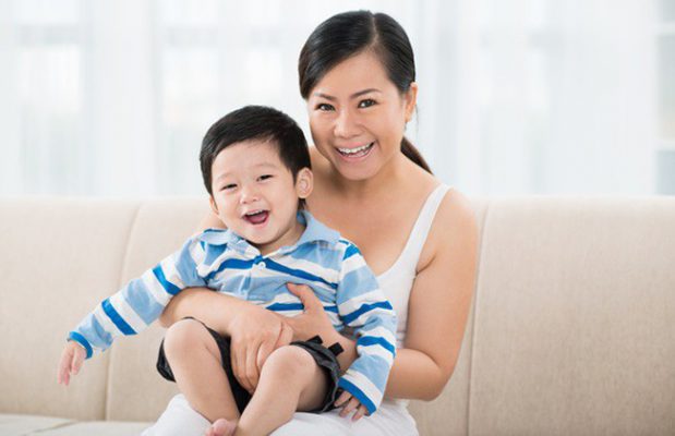 Mẹ nên tăng đề kháng hàng ngày cho trẻ để củng cố hàng rào miễn dịch vững chắc.